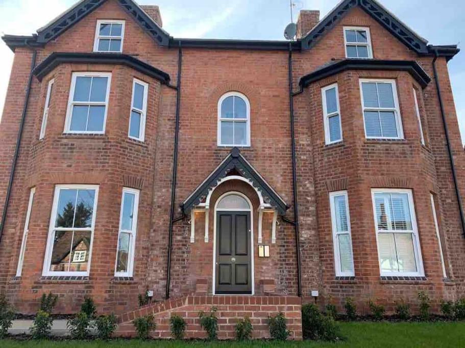 Boutique Luxury Apartment, High St, Henley-In-Arden Eksteriør bilde